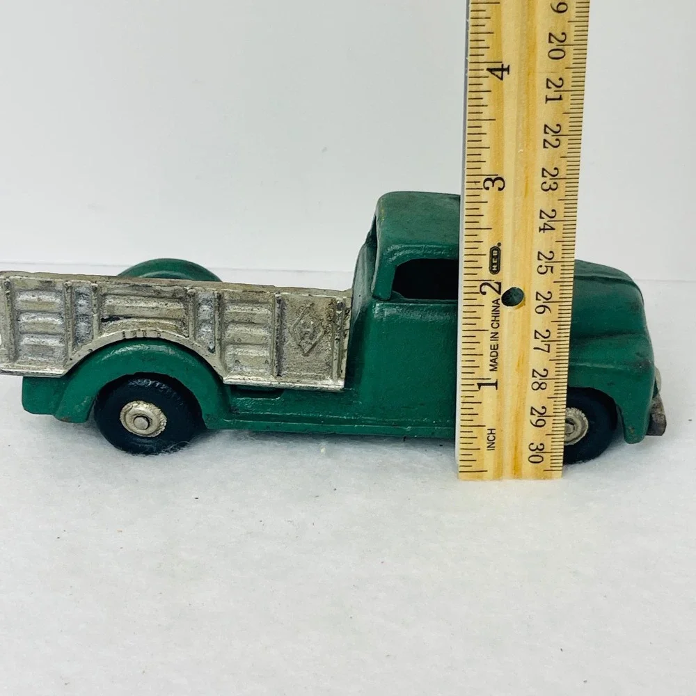 Vintage Green Cast Iron Pickup Truck Toy Stake Side Bed Collectible 6 Inch